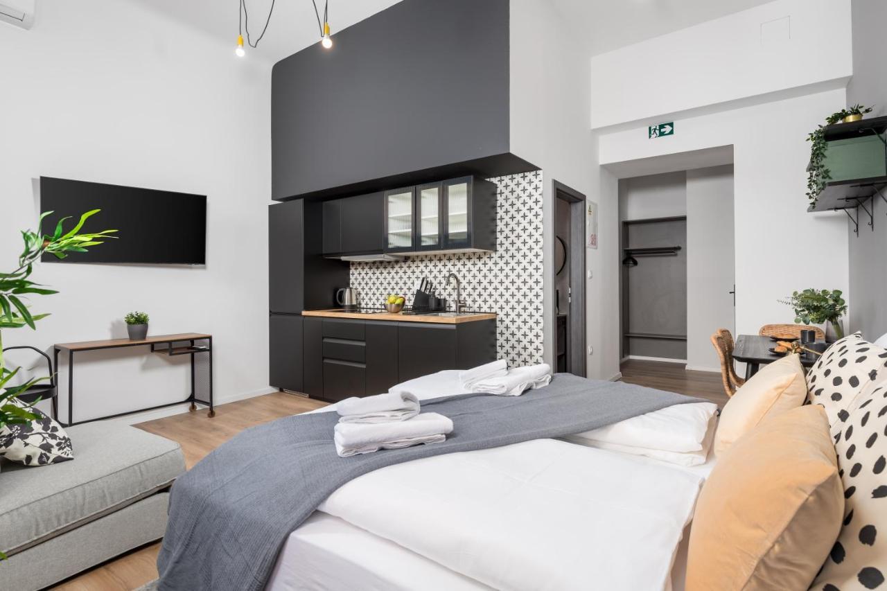 Apartments & Rooms One World Rijeka Dış mekan fotoğraf