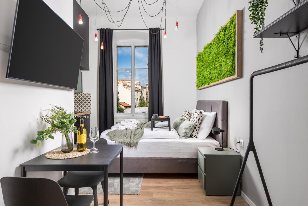 Apartments & Rooms One World Rijeka Dış mekan fotoğraf
