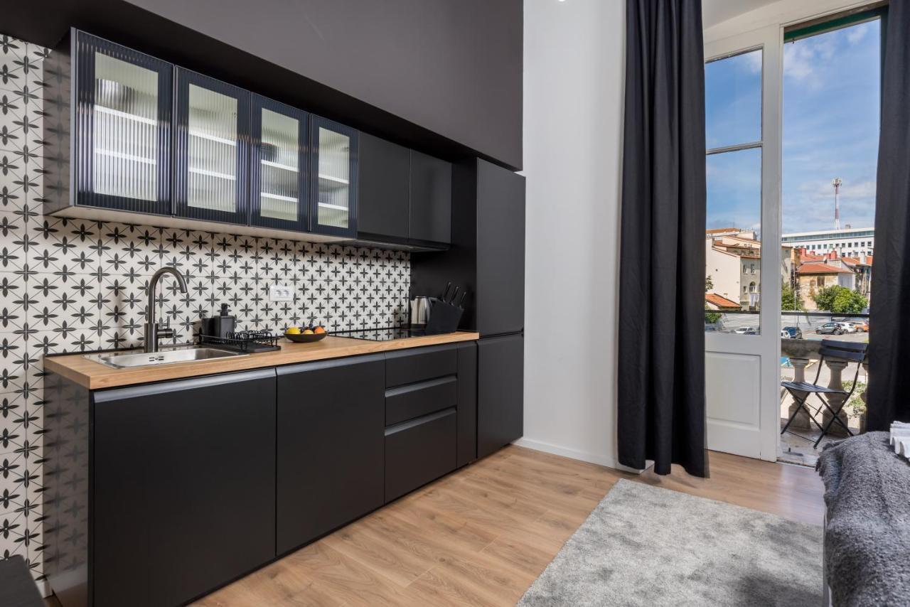 Apartments & Rooms One World Rijeka Dış mekan fotoğraf