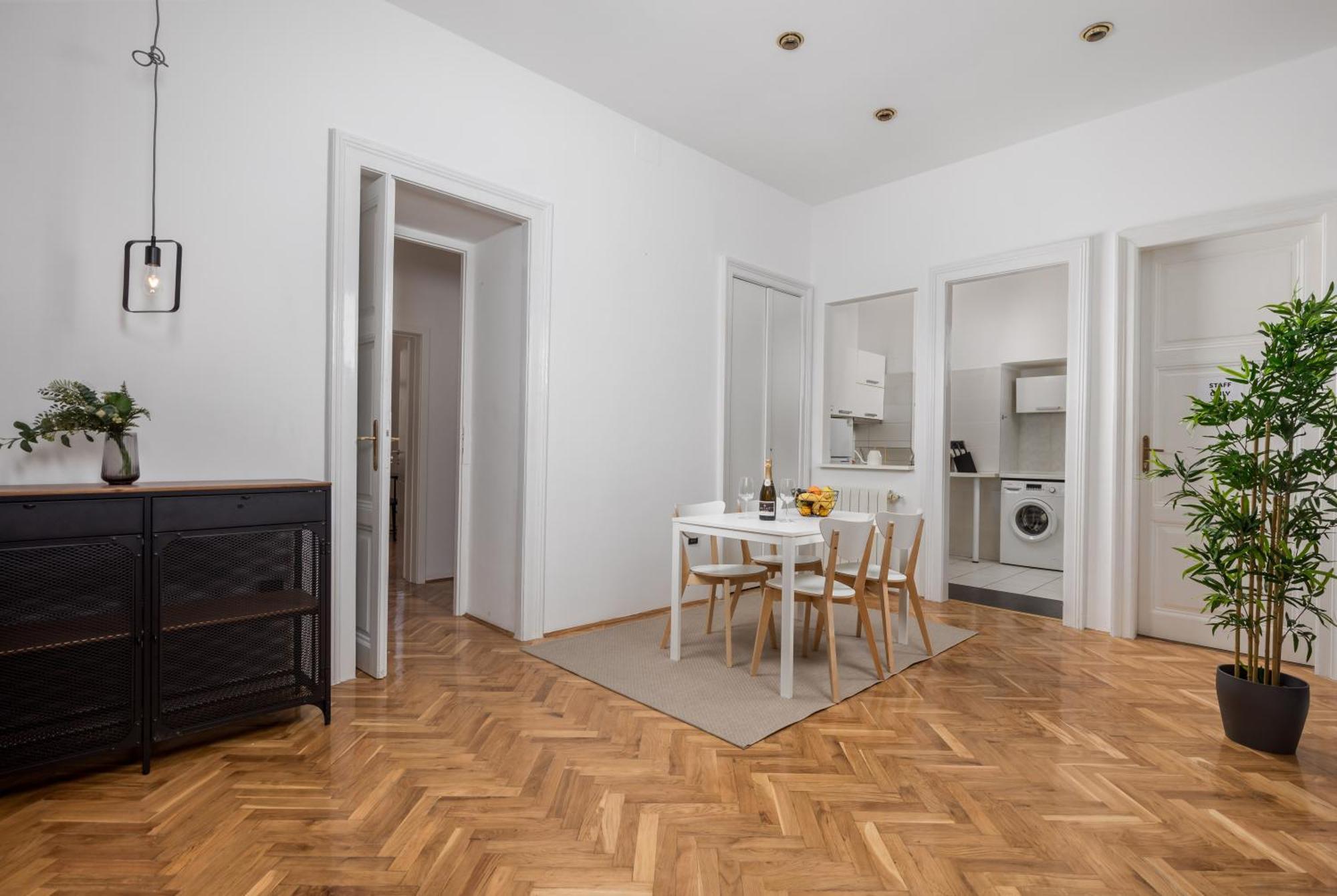 Apartments & Rooms One World Rijeka Dış mekan fotoğraf