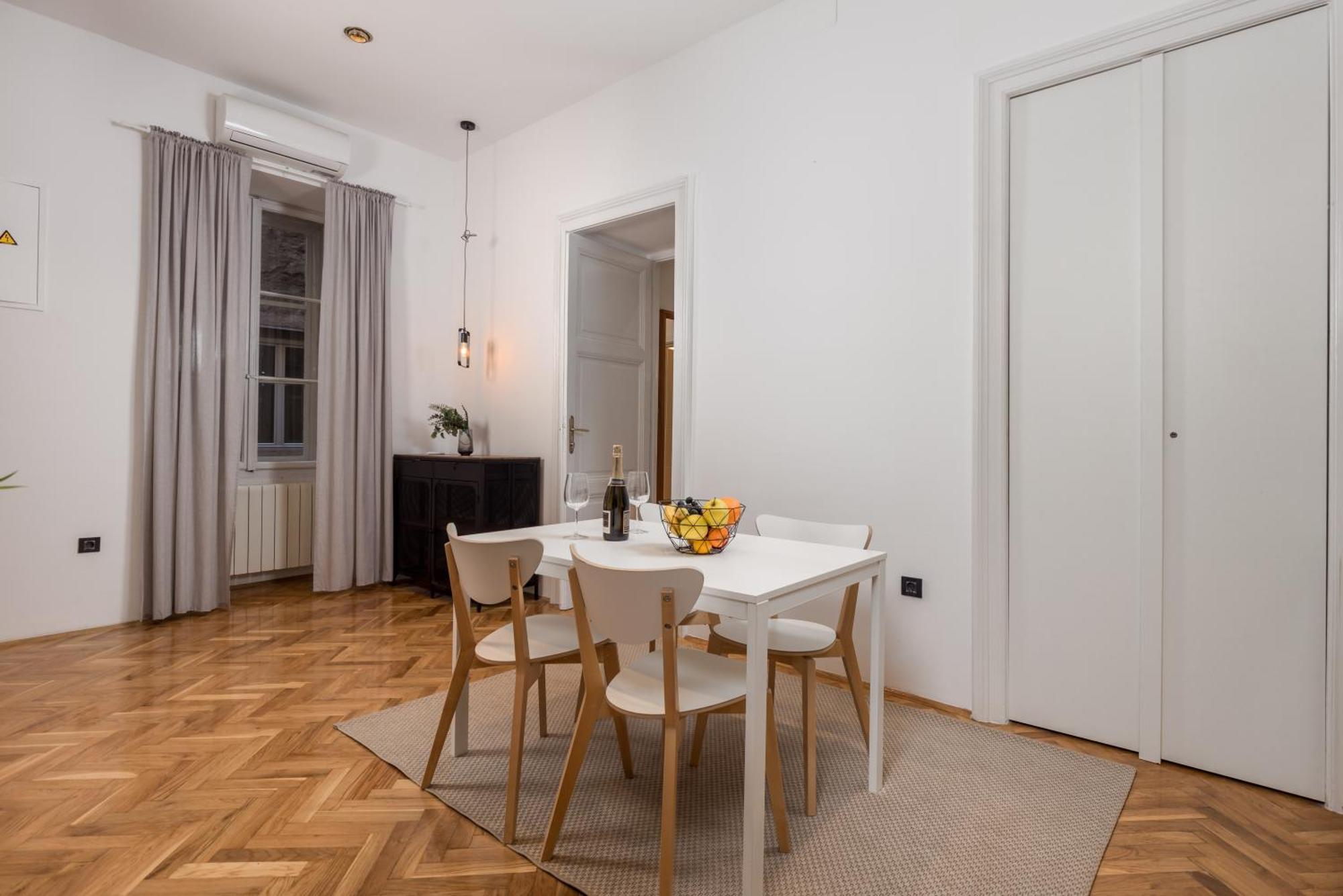 Apartments & Rooms One World Rijeka Dış mekan fotoğraf