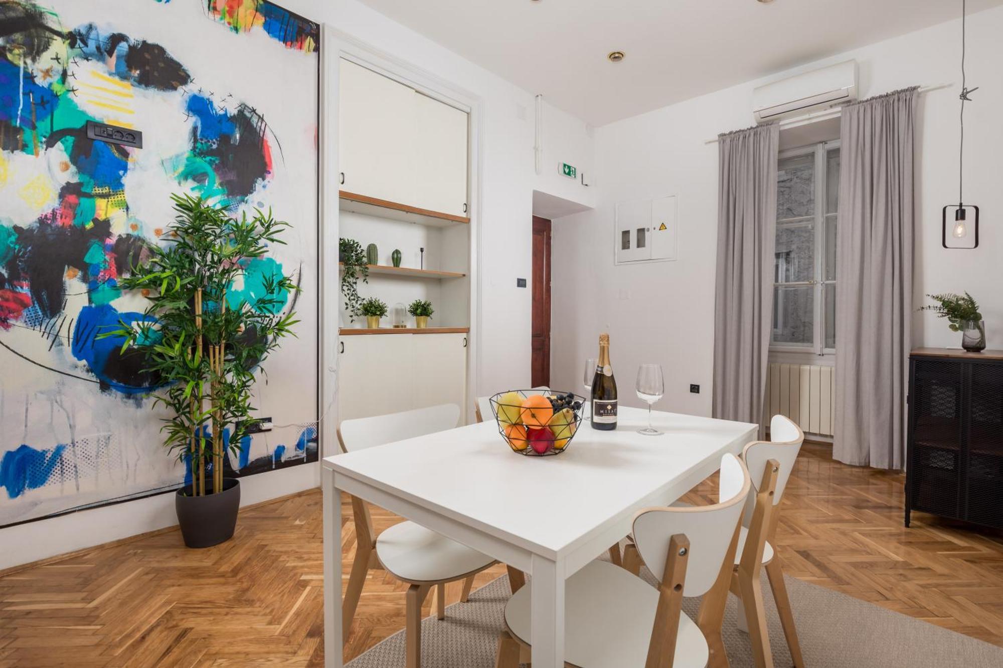 Apartments & Rooms One World Rijeka Dış mekan fotoğraf
