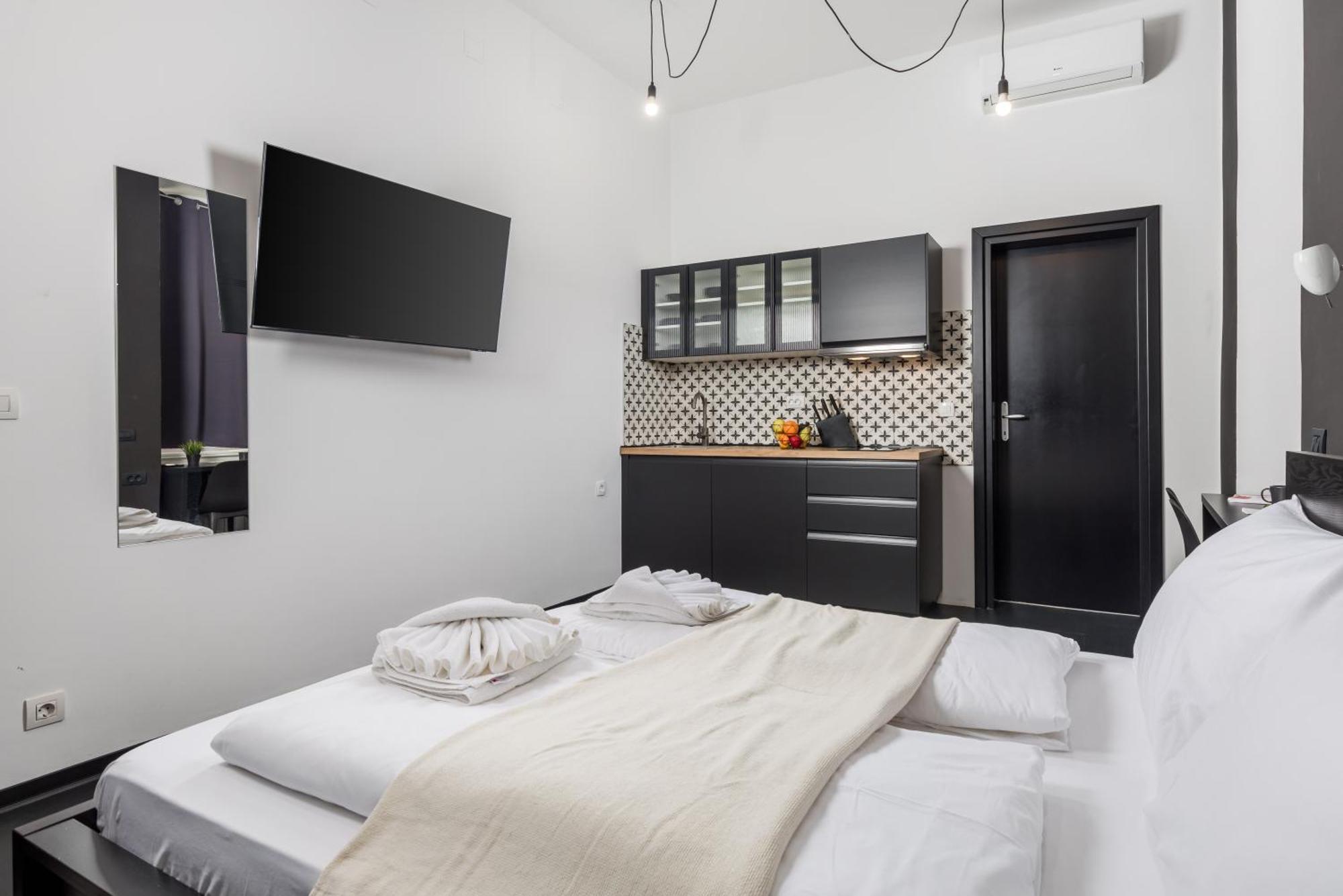 Apartments & Rooms One World Rijeka Dış mekan fotoğraf